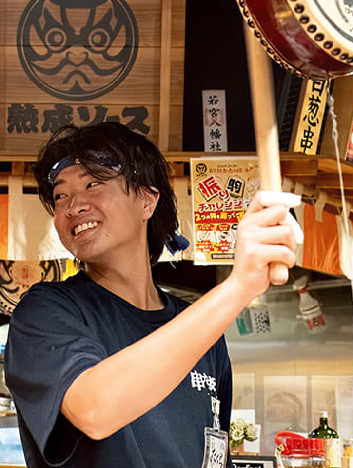 串カツあらたのスタッフや店内の様子