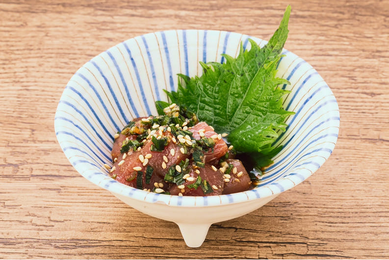生本まぐろの旨ニラ醤油和え